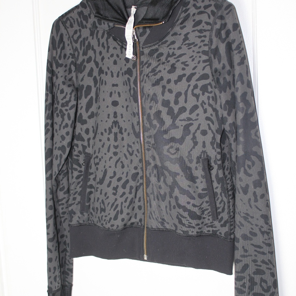 lululemon jacket 6